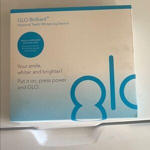 GLO jeans Brilliant Teeth Whitening Device - Blue